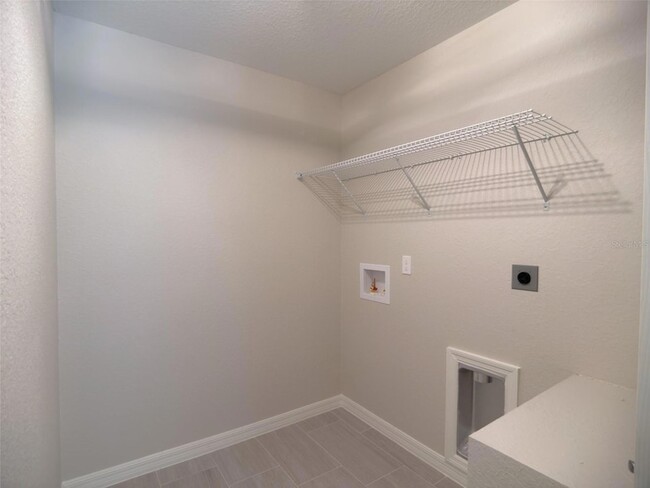 Building Photo - 6022 SW 206th Ave