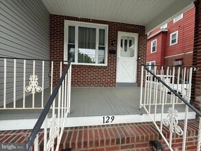 Building Photo - 129 Clearfield Ave