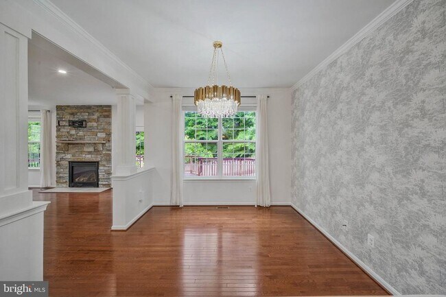 Building Photo - 3461 Eagle Ridge Dr