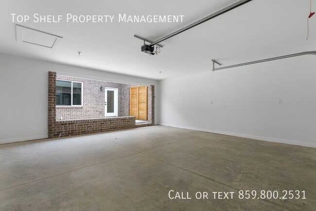 Building Photo - Beautiful New Construction !