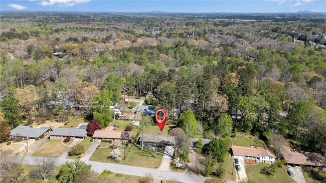 Building Photo - 3941 Forest Dr