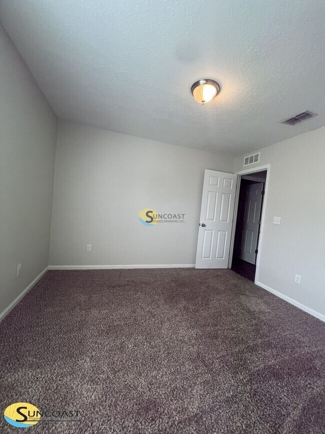 Building Photo - 8777 Kaye Ln