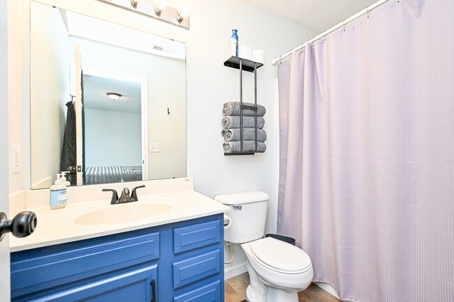 Building Photo - 4372 Dobbin Cir