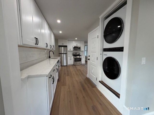 Building Photo - 72 6th St