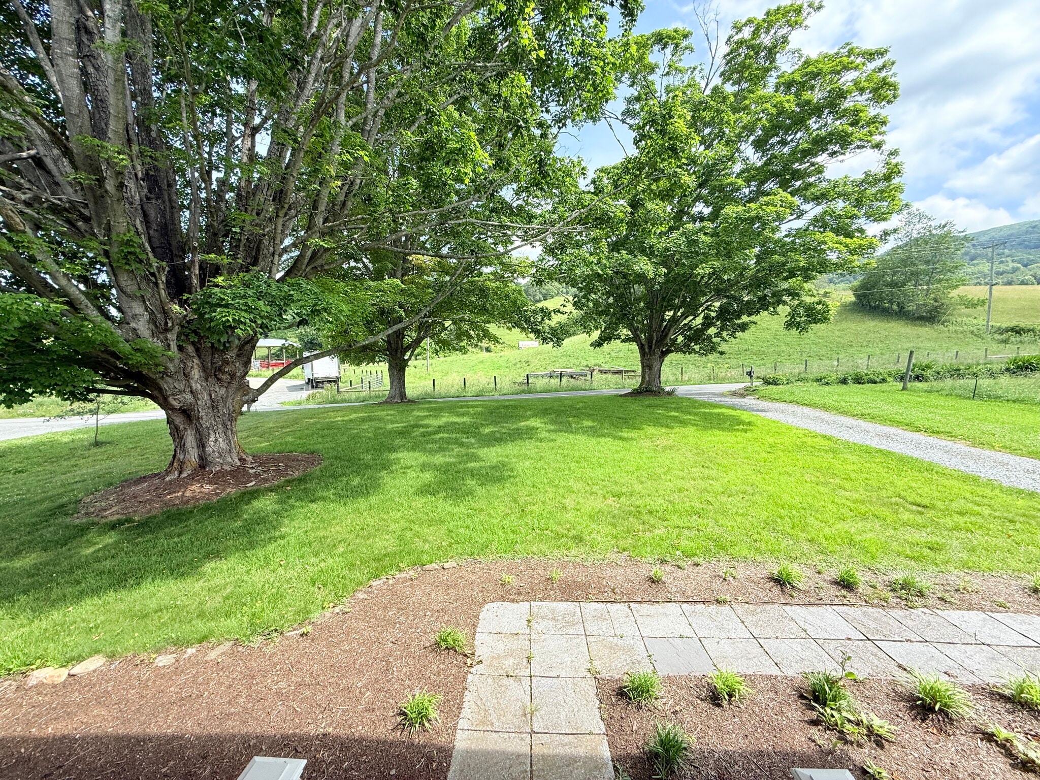 Building Photo - 1681 Linville Creek Rd