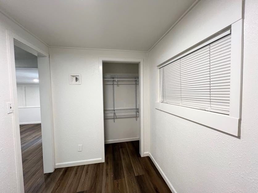 Bedroom - 301 N Columbus Ave