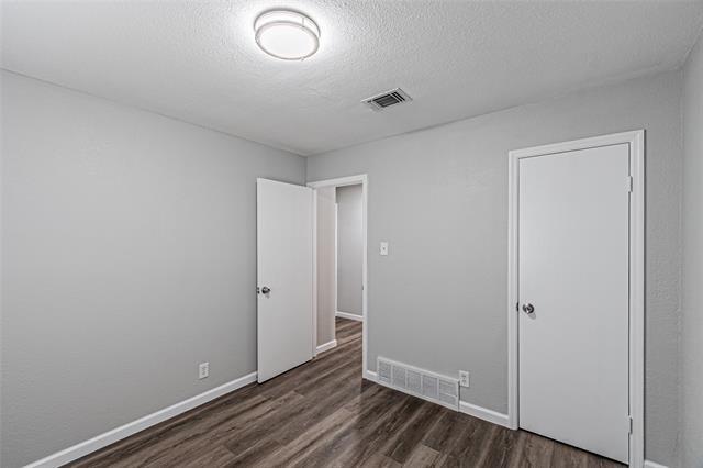 Building Photo - 1205 Navaho St