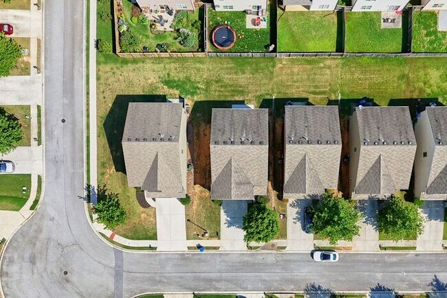 Building Photo - 2375 Morgan Farm Dr