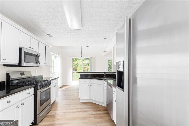 Building Photo - 1090 Norwalk Trce