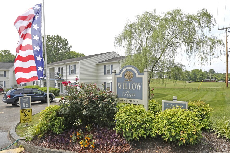 Willow Run Apartments 517 Douglas Ln Clinton TN 37716 Apartment Finder