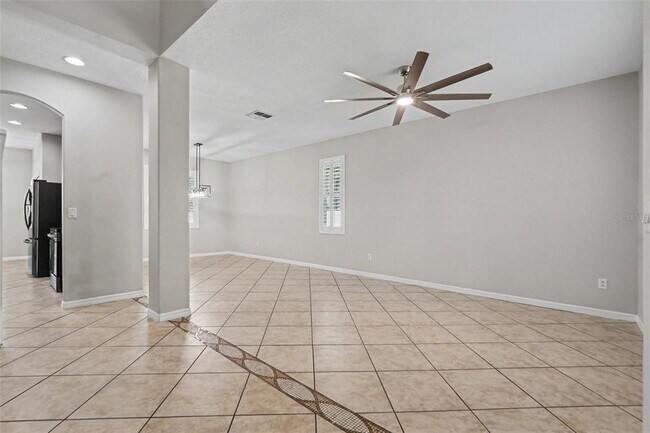 Building Photo - 301 Fern Gulley Dr