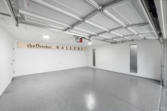 Building Photo - 121 Knoll Pl