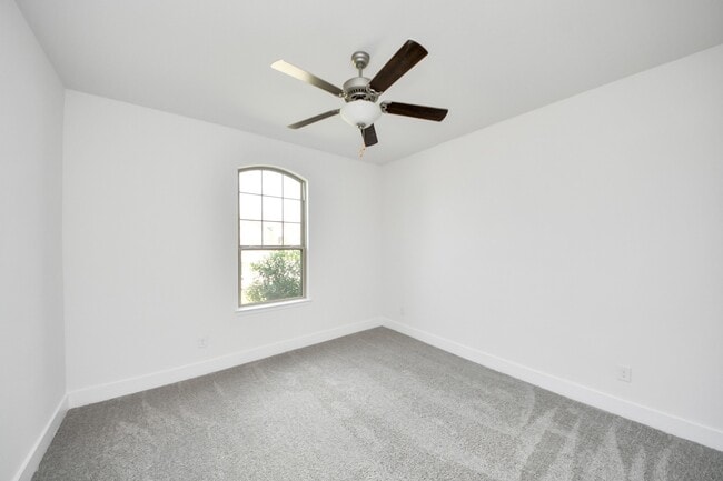 Building Photo - 14380 Zion Gate Crossing