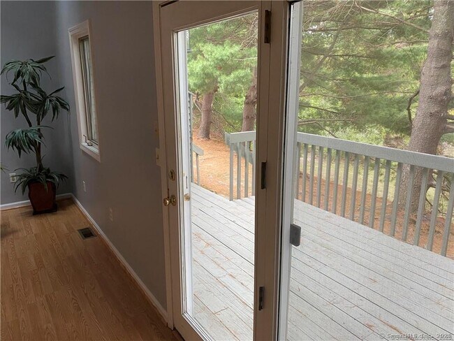 Building Photo - 719 Sandstone Dr