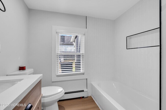 Building Photo - 6 Orchard St