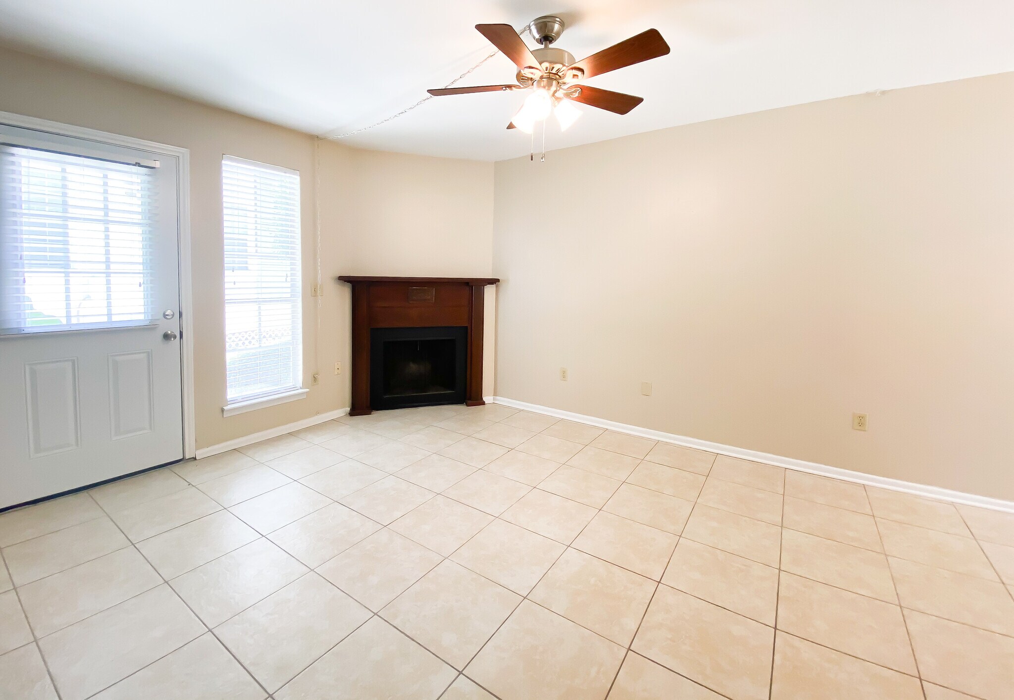 Building Photo - 2236 Perkins Rd