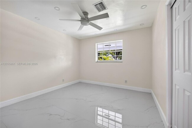 Building Photo - 4225 Monroe St
