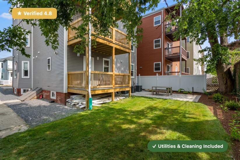 Building Photo - Furnished Bedroom with Private Bath in East Boston