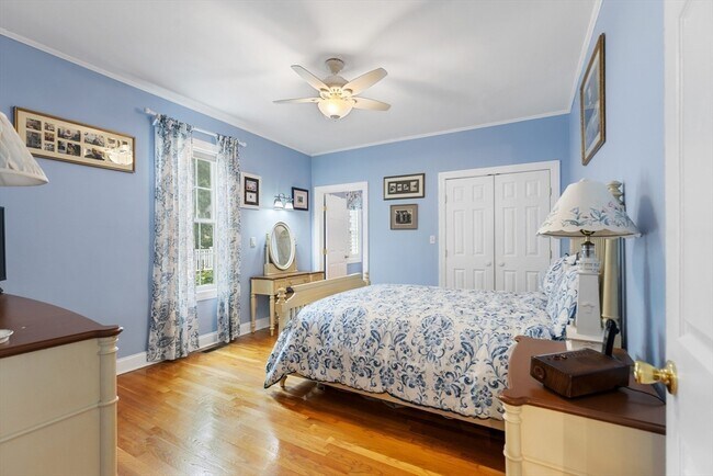 Building Photo - 46 Yale Ave