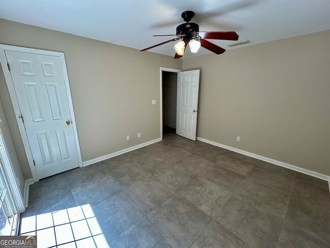 Building Photo - 1061 Athena Ct