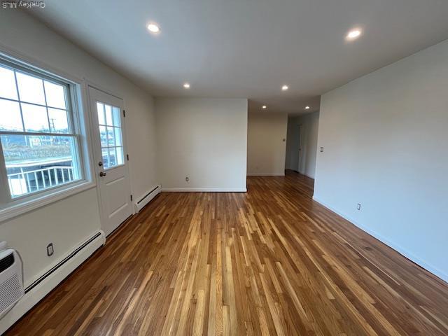 Building Photo - 96 Shore Rd