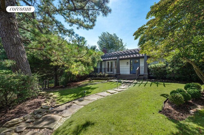 Building Photo - 94 Ridge Rd W