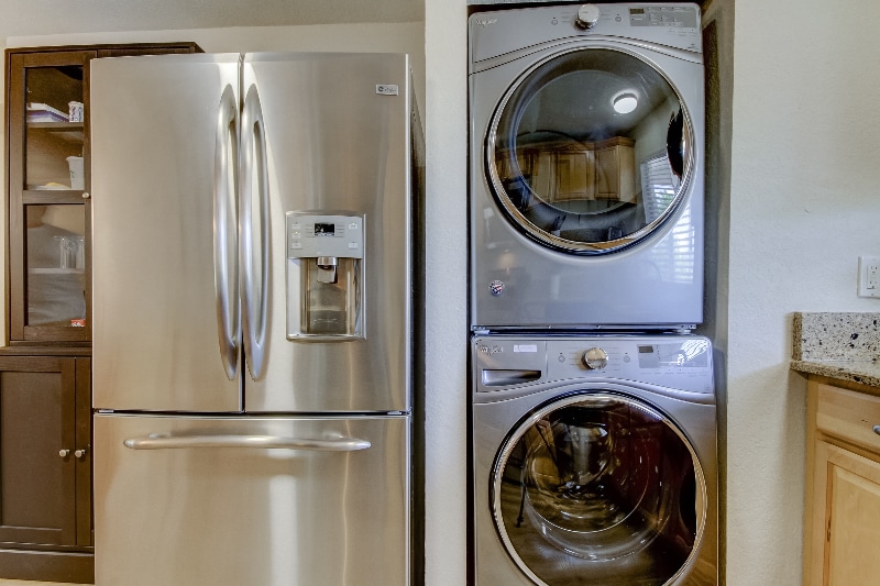 Building Photo - 4480 Overlook Dr NE