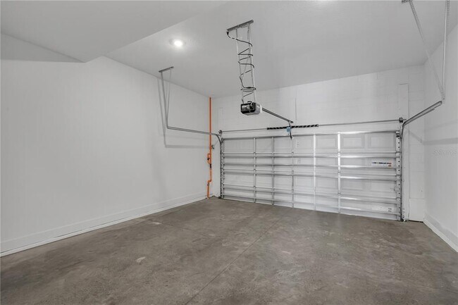 Building Photo - 15381 Hamlin Pk Dr