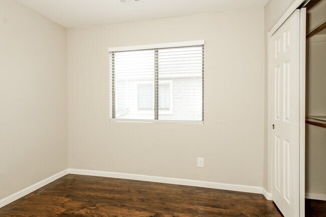 Building Photo - 35222 N Happy Jack Dr