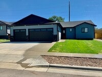 Building Photo - 902 Braelynn Ln