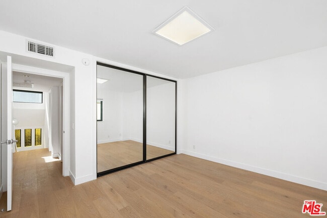 Building Photo - 234 S Tower Dr