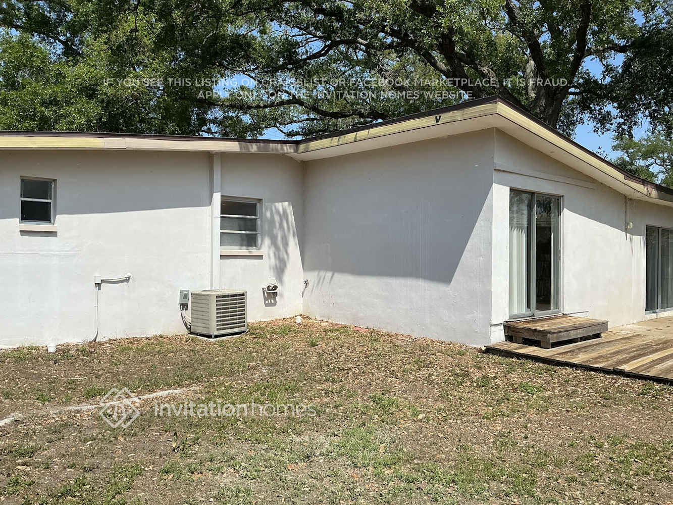 Building Photo - 2209 Curtis Dr S