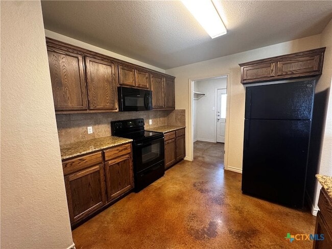 Building Photo - 1803 Indian Trail