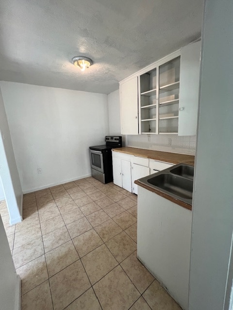 Building Photo - 2425 N Lynwood Dr