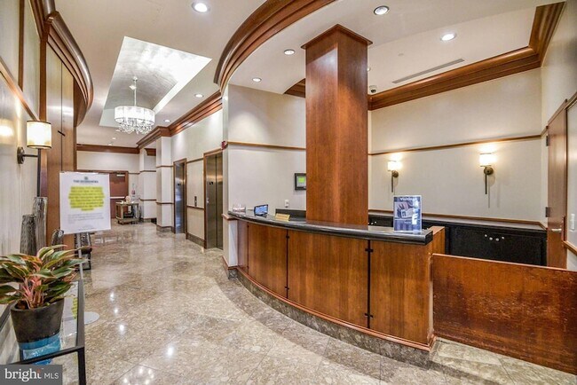 Building Photo - 777 7th St NW