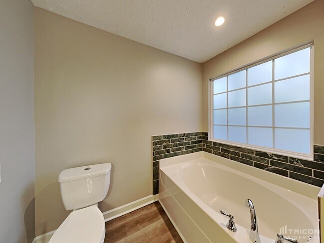 Building Photo - 141 Willowleaf Ln