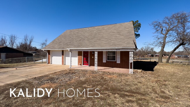 Building Photo - 4605 Sunset Terrace