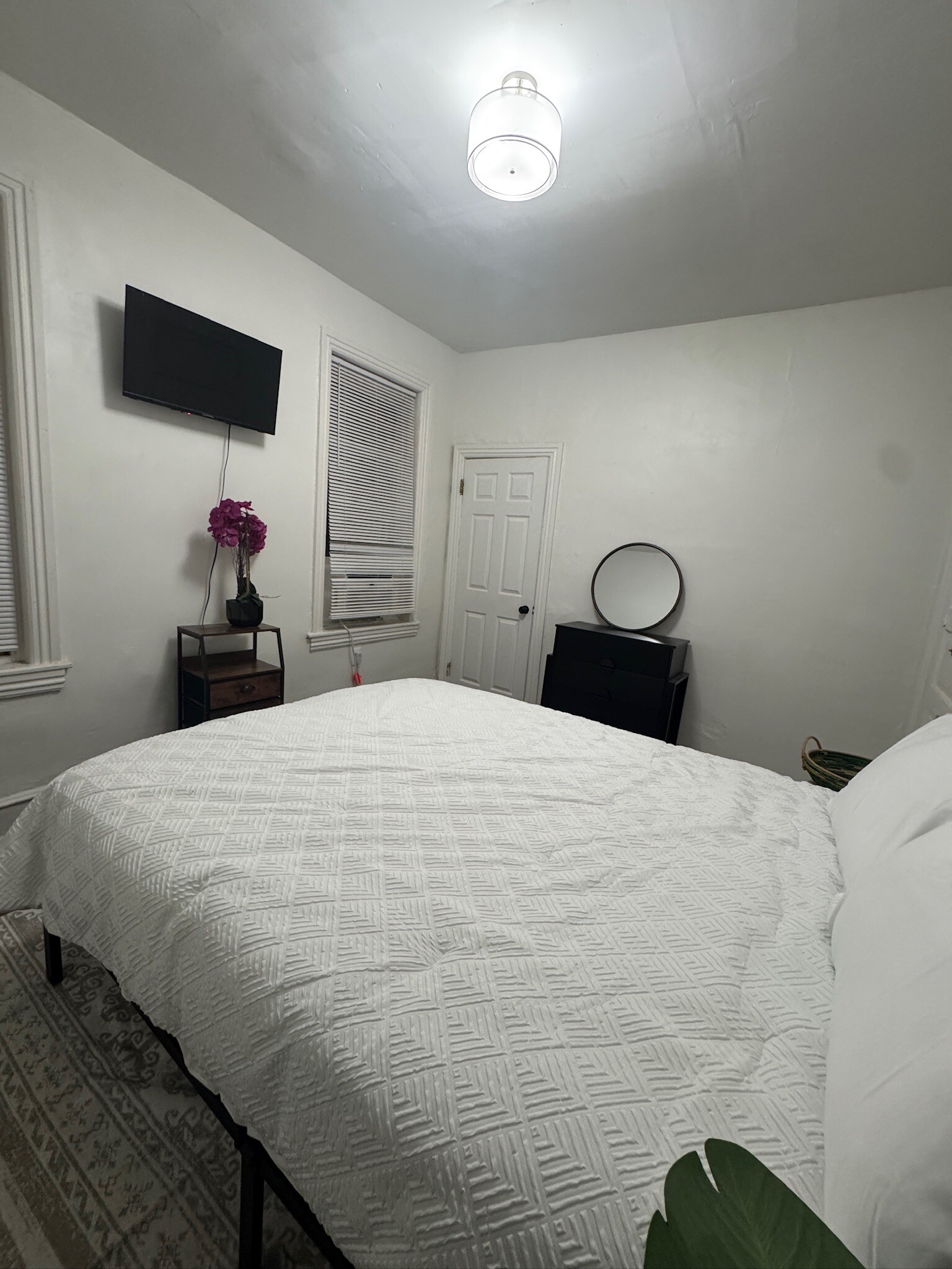 Building Photo - 5409 Walnut St