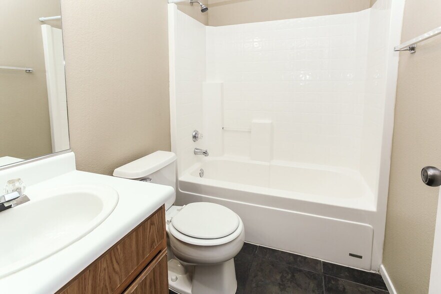 Building Photo - 5536 La Pelusa St