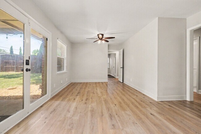 Building Photo - 13216 Meandering Way