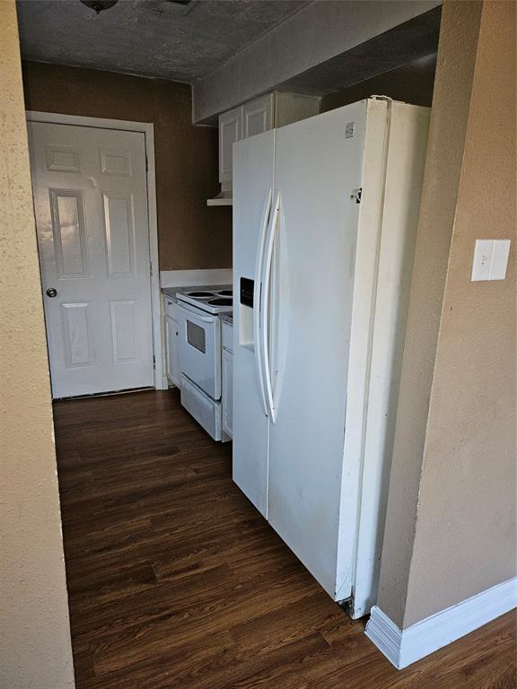 Building Photo - 15829 Ridgeroe Ln