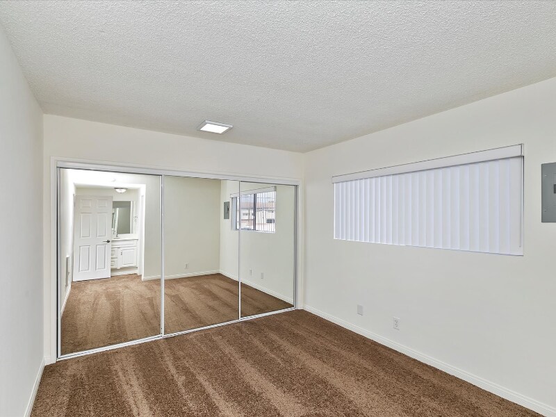 Building Photo - 16229 Woodruff Ave