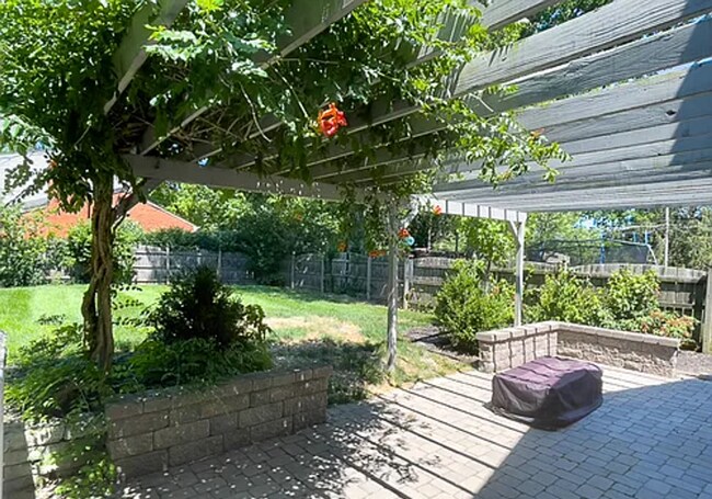 Building Photo - 6580 Kugler Mill Rd