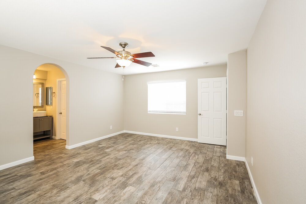Building Photo - 5325 N Chino Heights St