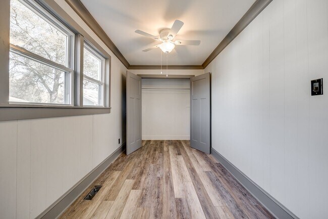 Building Photo - Newly Renovated Rock Hill Home Close to Downtown