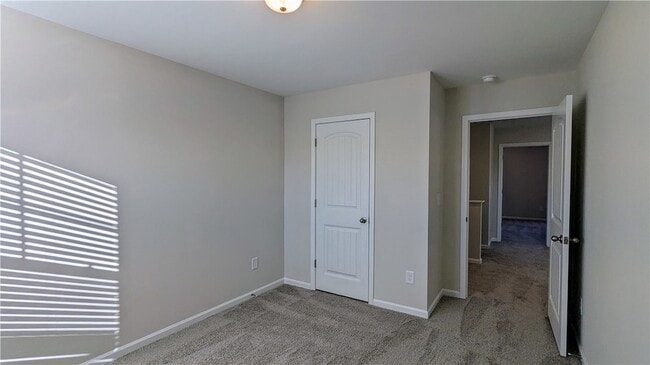 Building Photo - 405 Sonoma Ct