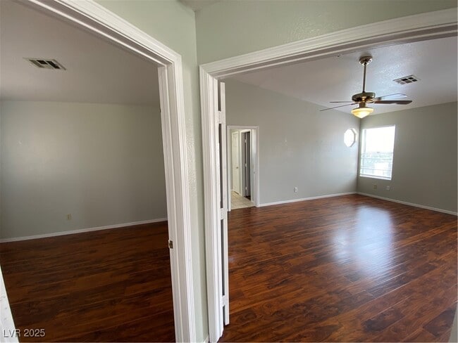 Building Photo - 8009 Festivity Cir