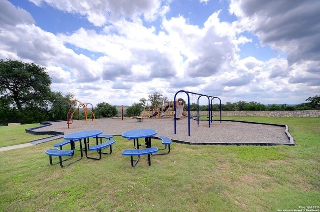 Building Photo - 32231 Escarole Bnd