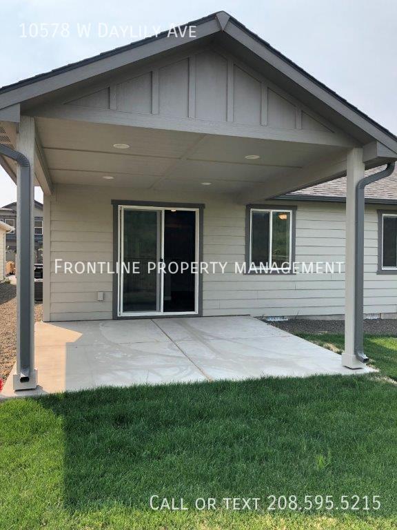 Building Photo - 10578 W Daylily Ave