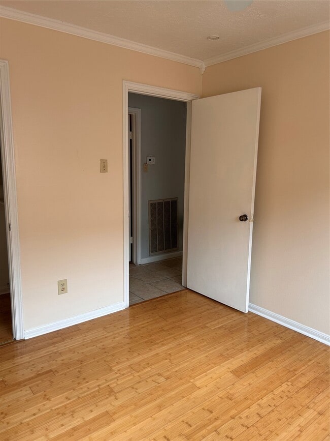 Building Photo - 16327 Beretta Ct